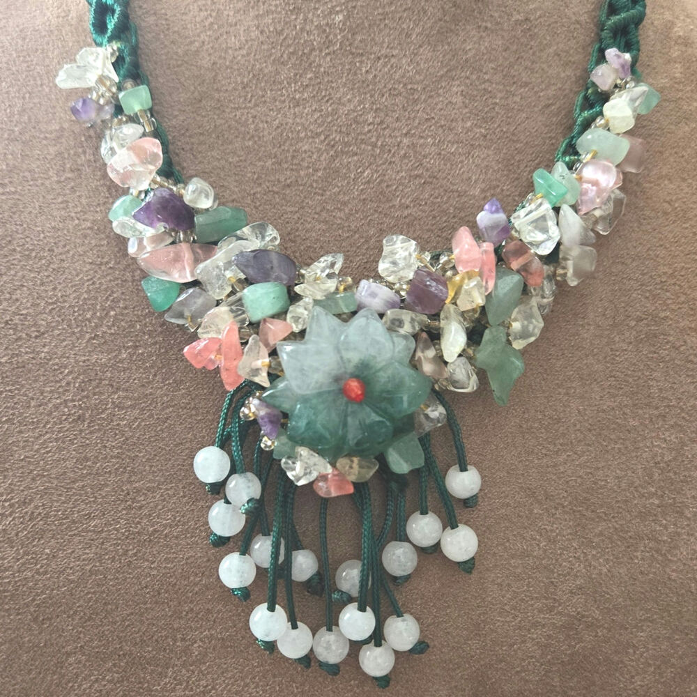 Vintage Semi- Precious-stones Floral Beaded‎ Green Macrame Adjustable Necklace